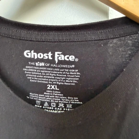 Ghost Face Black and Pink Graphic T-Shirt - Picture 3 of 3